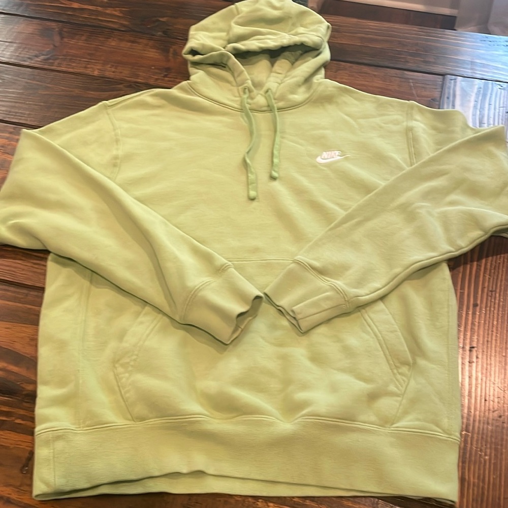 Nike green hoodie. AM. Great shape. Pockets. Drawstring.
